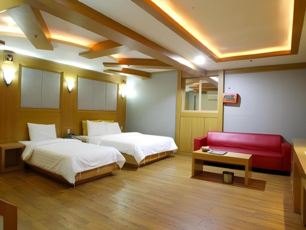 Hotel Head-One Uijeongbu Екстер'єр фото