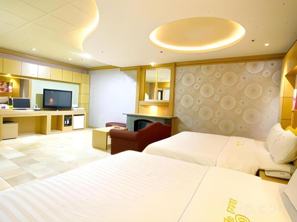 Hotel Head-One Uijeongbu Екстер'єр фото