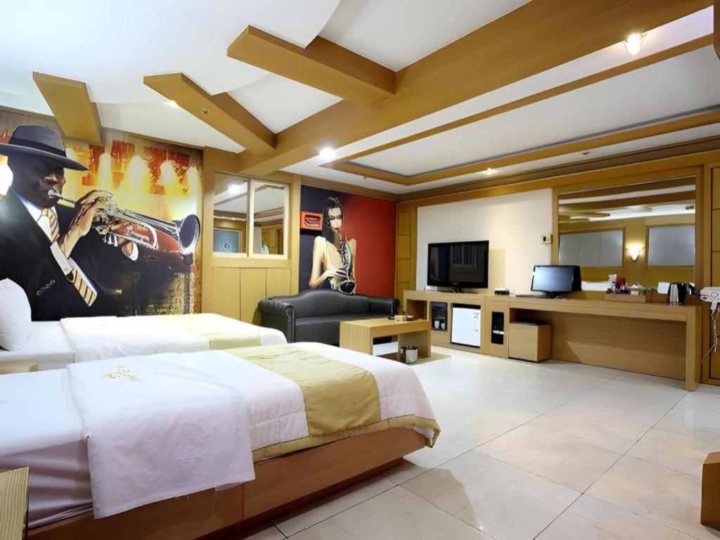Hotel Head-One Uijeongbu Екстер'єр фото