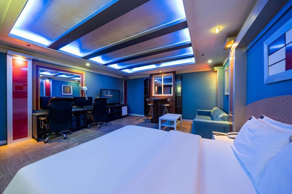 Hotel Head-One Uijeongbu Екстер'єр фото