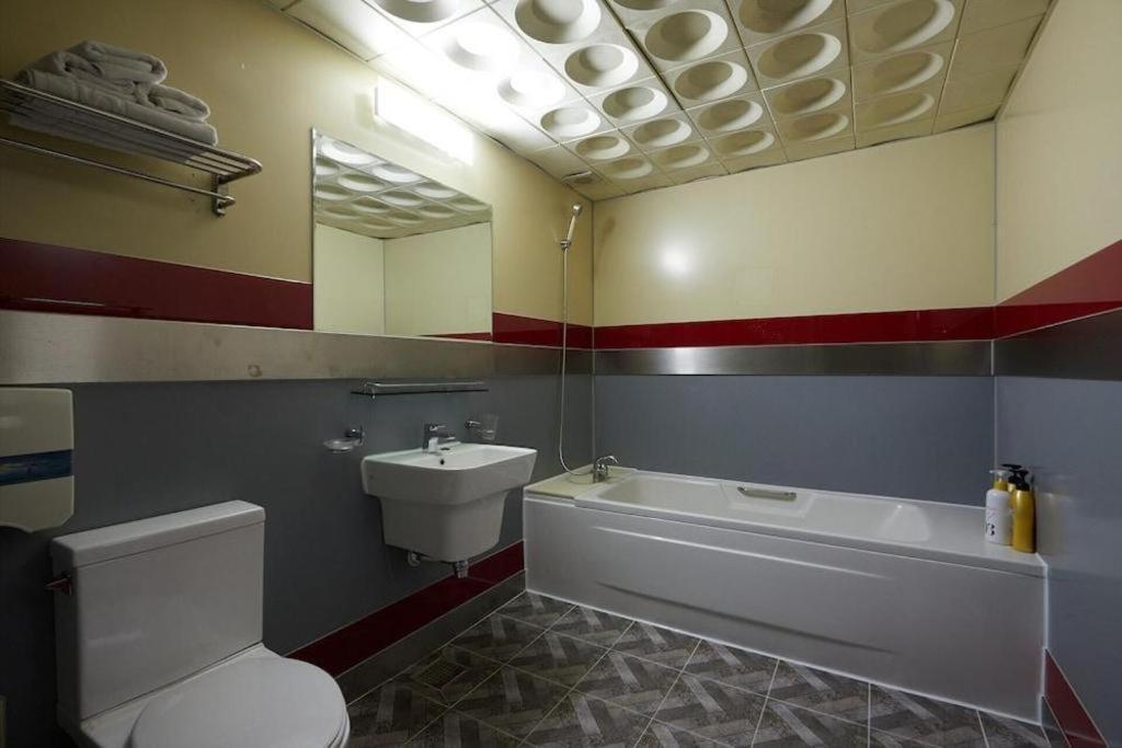 Hotel Head-One Uijeongbu Екстер'єр фото