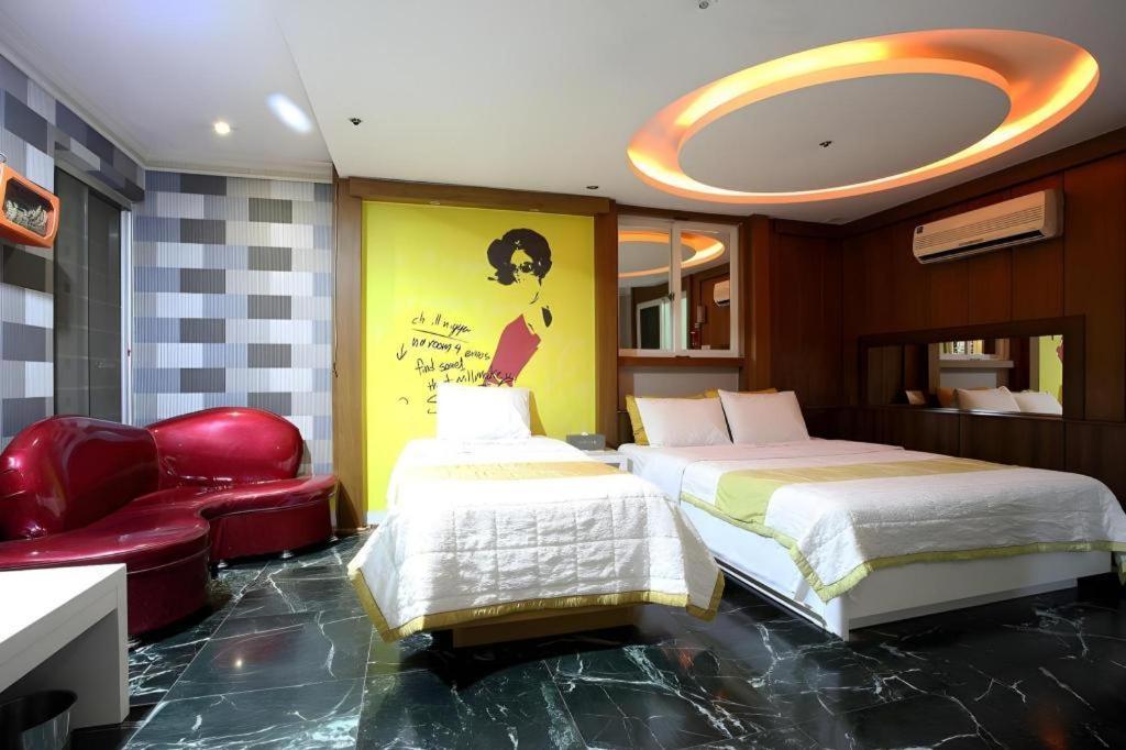 Hotel Head-One Uijeongbu Екстер'єр фото