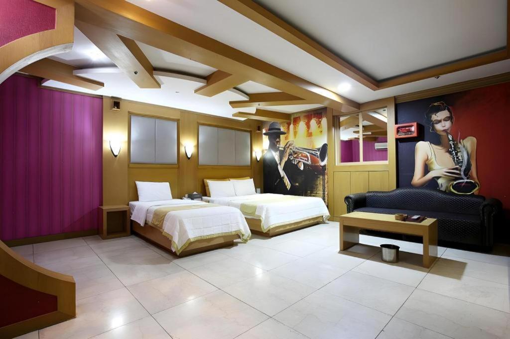 Hotel Head-One Uijeongbu Екстер'єр фото