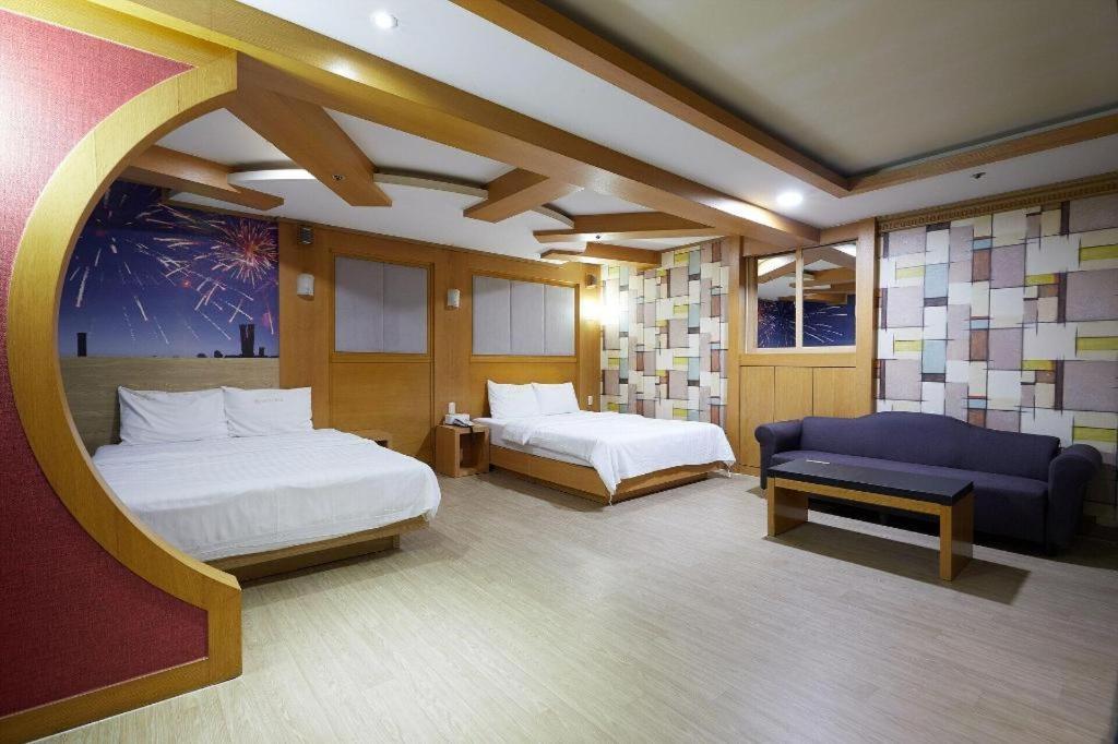 Hotel Head-One Uijeongbu Екстер'єр фото
